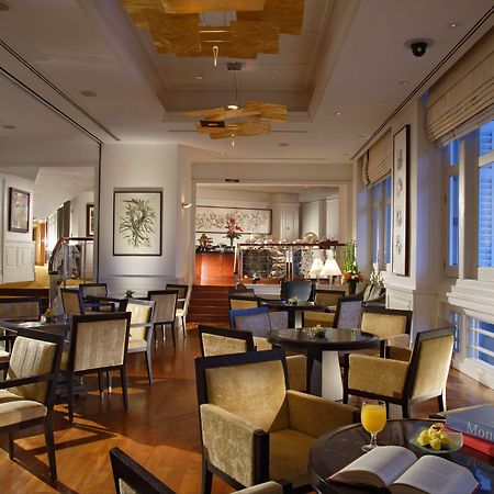 The Fullerton Hotel Σιγκαπούρη Εσωτερικό φωτογραφία The Club at the Four Seasons Hotel, Hong Kong