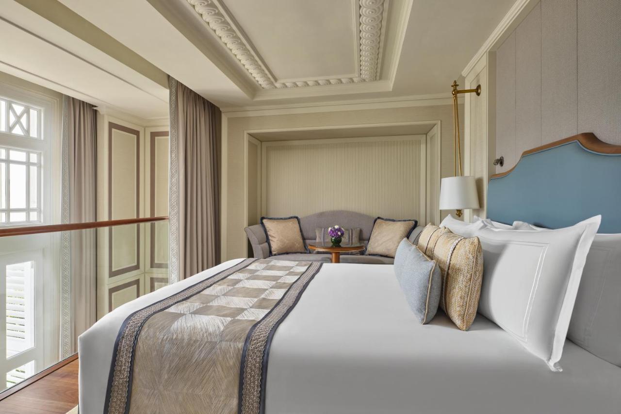 The Fullerton Hotel Σιγκαπούρη Εξωτερικό φωτογραφία A bedroom at the hotel