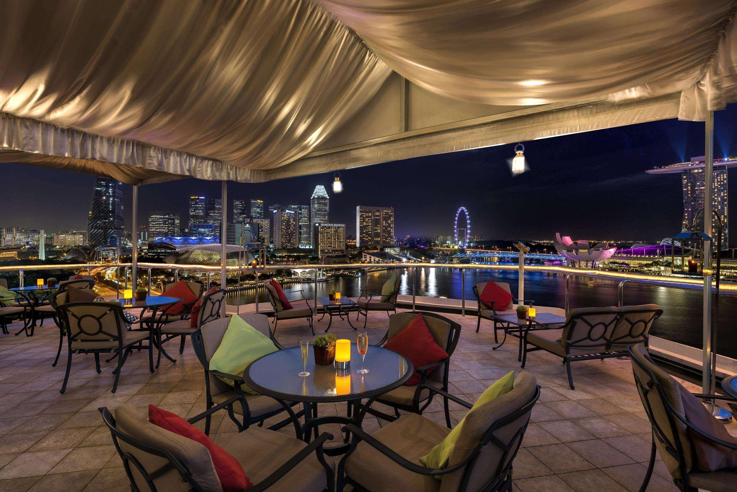 The Fullerton Hotel Σιγκαπούρη Εξωτερικό φωτογραφία The Sky Bar